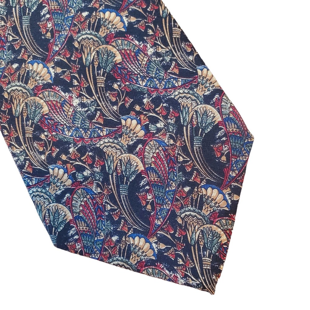 The Metropolitan Museum of Art Men's Silk Tribal Tassel Tie Black with Pattern